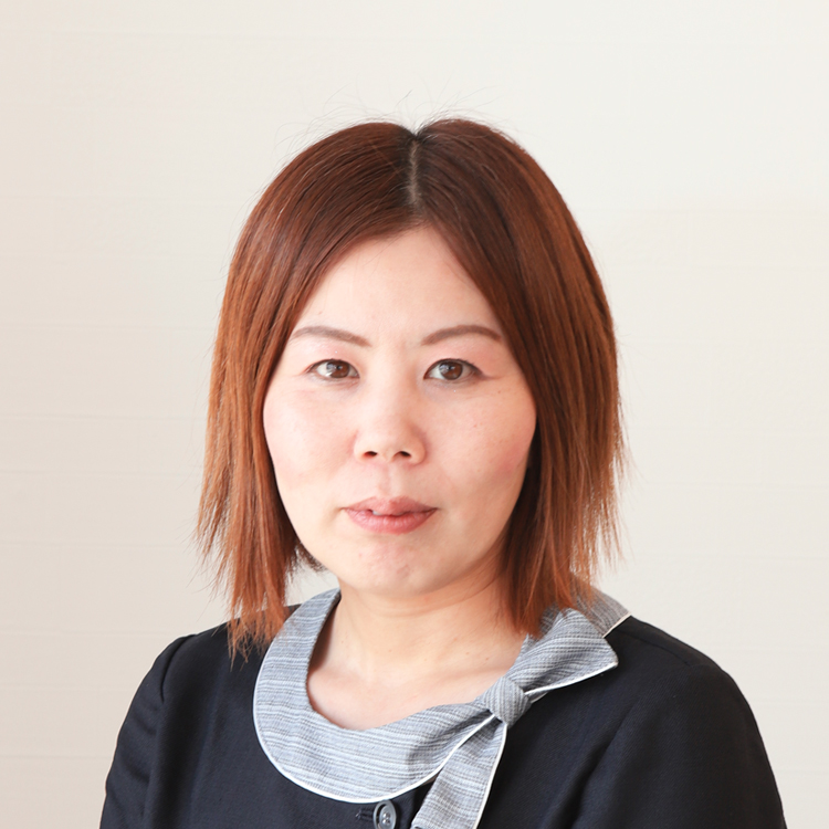 142 永田 景子 保険ワールド【 姫路手柄店 / 姫路今宿店 / 姫路ヤマダストアー花田店 / 宍粟山崎店